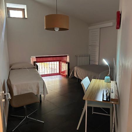 Elegante Appartamento Privato In Palazzo Storico Del XVIII - Pieno Centro Nicosia Bagian luar foto
