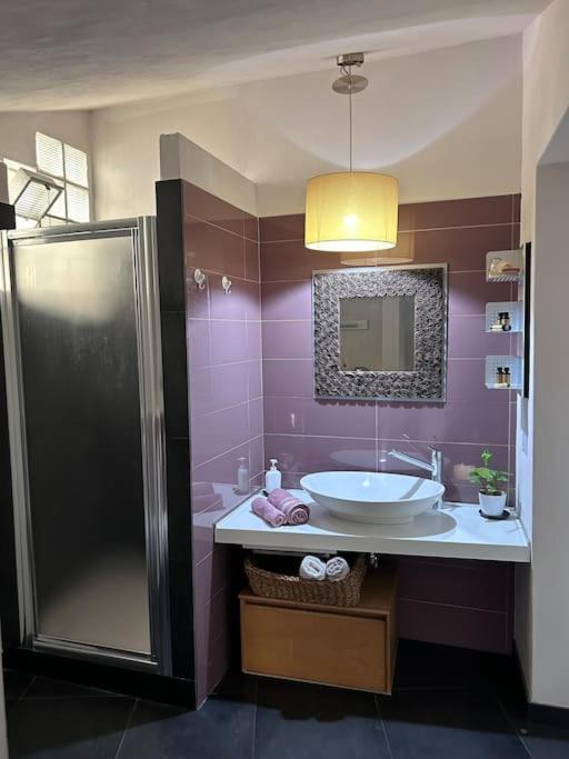 Elegante Appartamento Privato In Palazzo Storico Del XVIII - Pieno Centro Nicosia Bagian luar foto