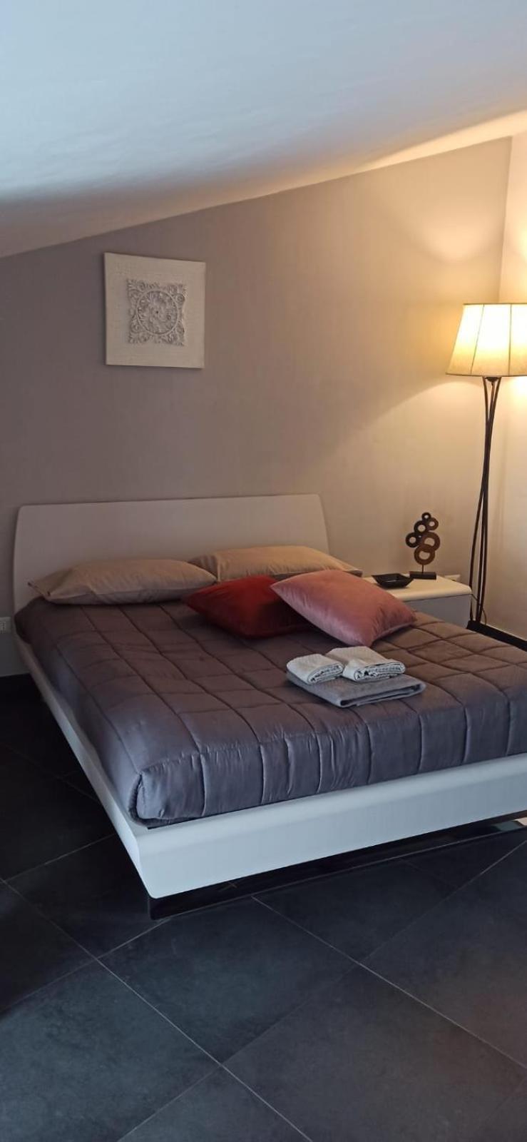 Elegante Appartamento Privato In Palazzo Storico Del XVIII - Pieno Centro Nicosia Bagian luar foto