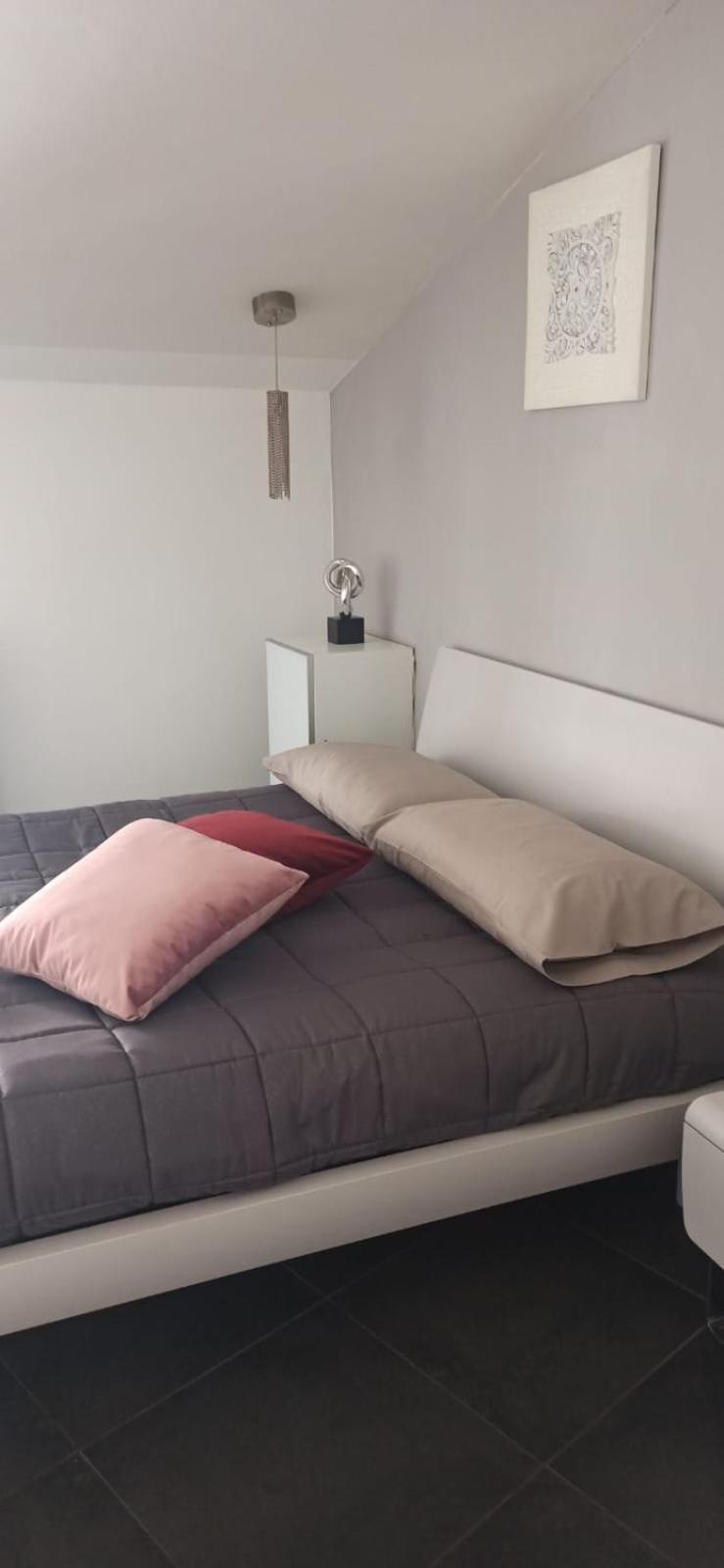 Elegante Appartamento Privato In Palazzo Storico Del XVIII - Pieno Centro Nicosia Bagian luar foto
